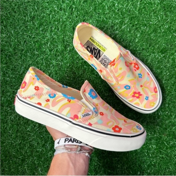 Vans Shoes - Vans Classic Slip On Groovy Floral